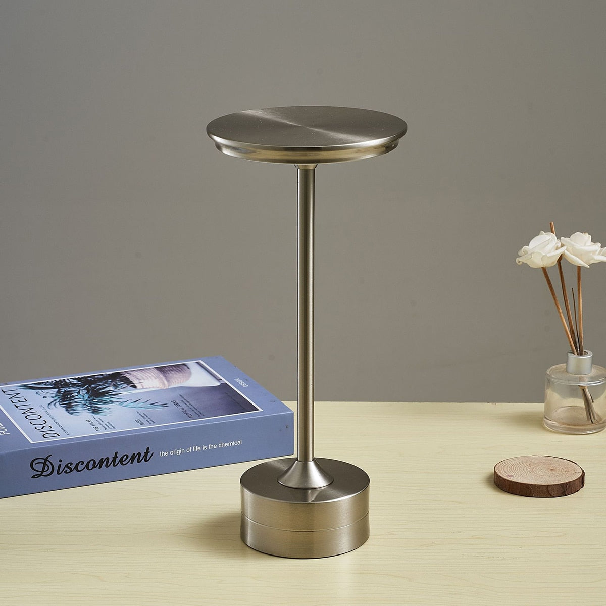 Luminária de Mesa Minimalista