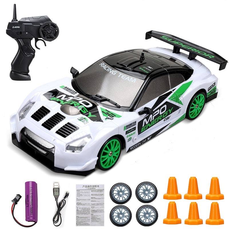 Carrinho de Drift e de Corrida com Controle Remoto (+4 Pneus e 6 Cones Extras)
